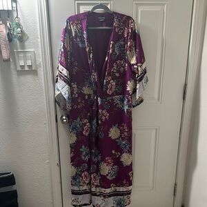 City Chic Floral kimono Dress - Purple and White